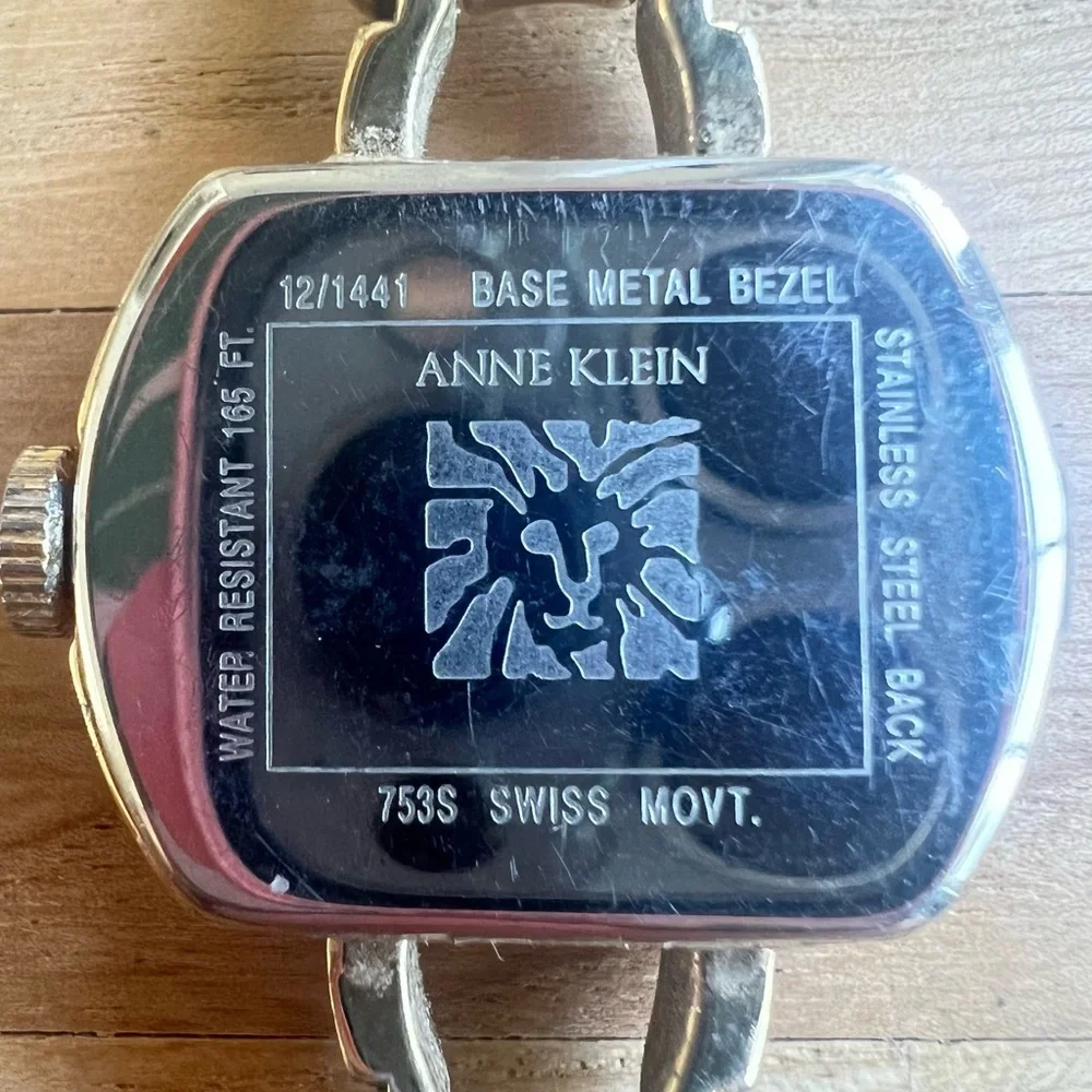 Anne Klein New York ladies diamond Swiss dress watch NEW BATTERY
